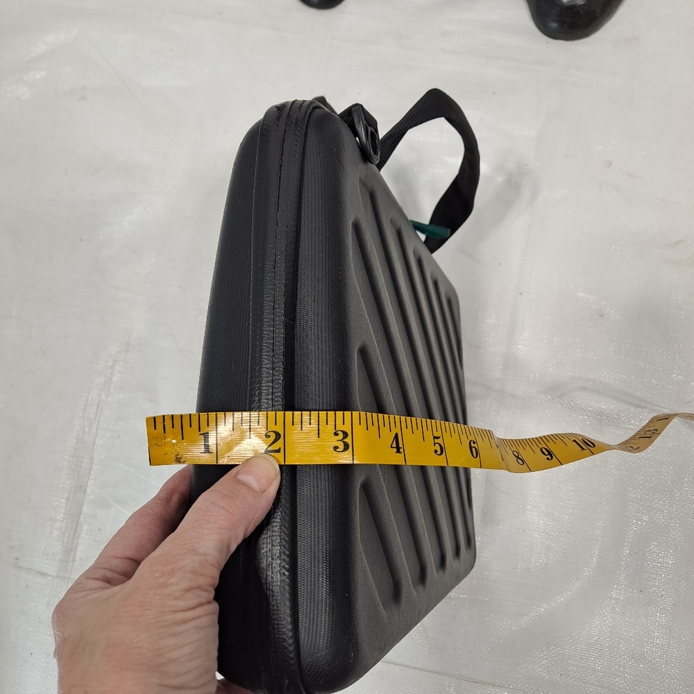 Thule Black Hard Shell Computer Case - image 3